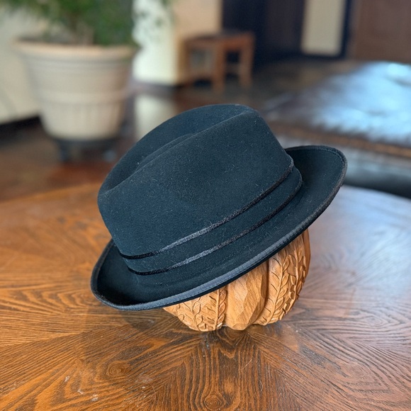 Black Kangol Fedora Hat - Picture 3 of 7